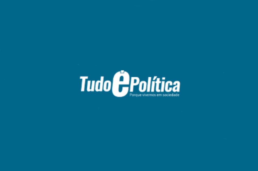 Tudo é Política