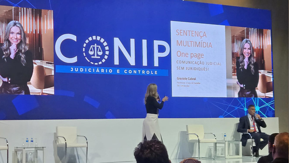 Palestra Conip 2024 - Como a tecnologia torna mais inclusiva a comunicação de atos processuais