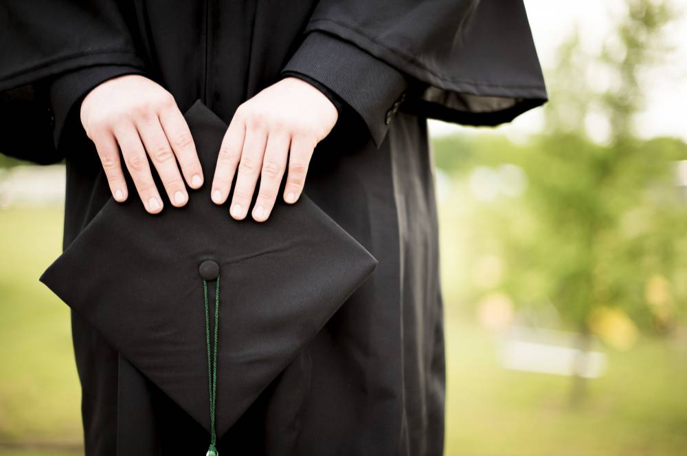 Por trás da toga: o cuidado que começa pelas palavras