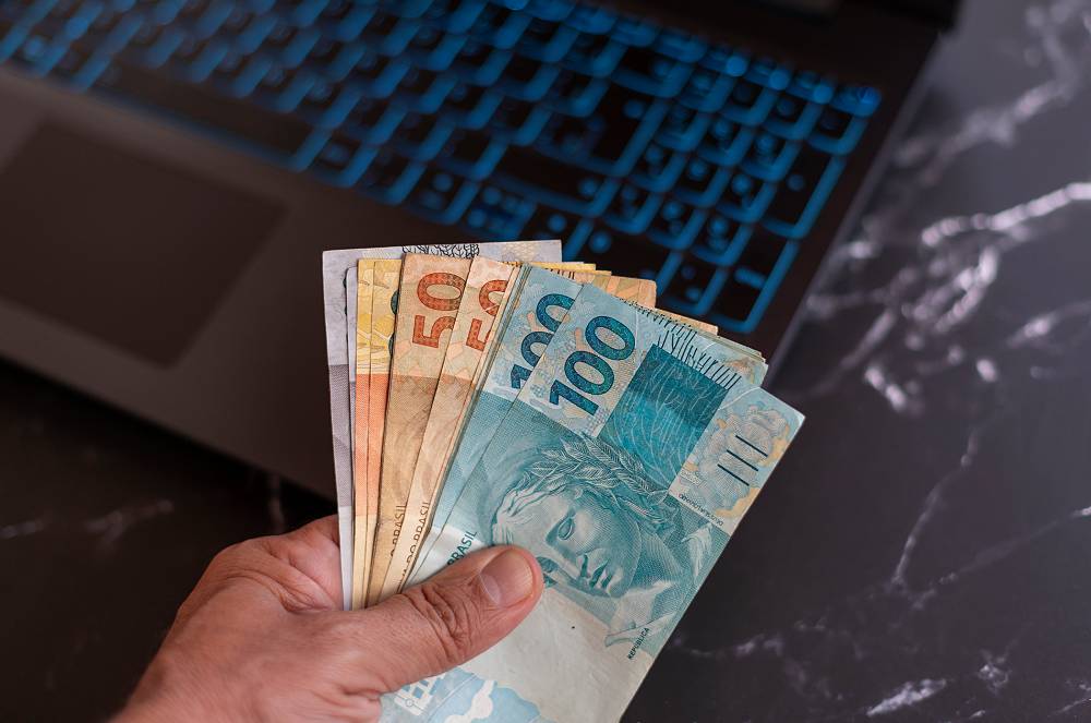 Erros no trabalho: a empresa pode descontar do seu salário?